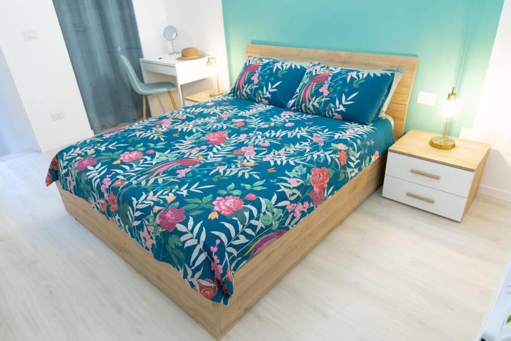 Donna Marta Apartment Болоня Екстериор снимка