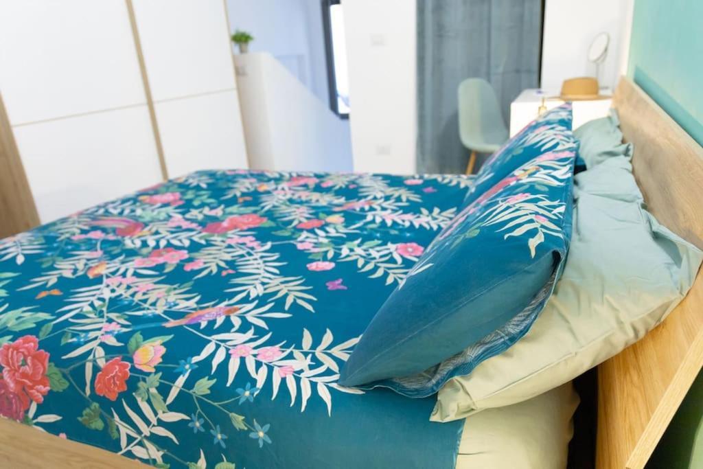 Donna Marta Apartment Болоня Екстериор снимка